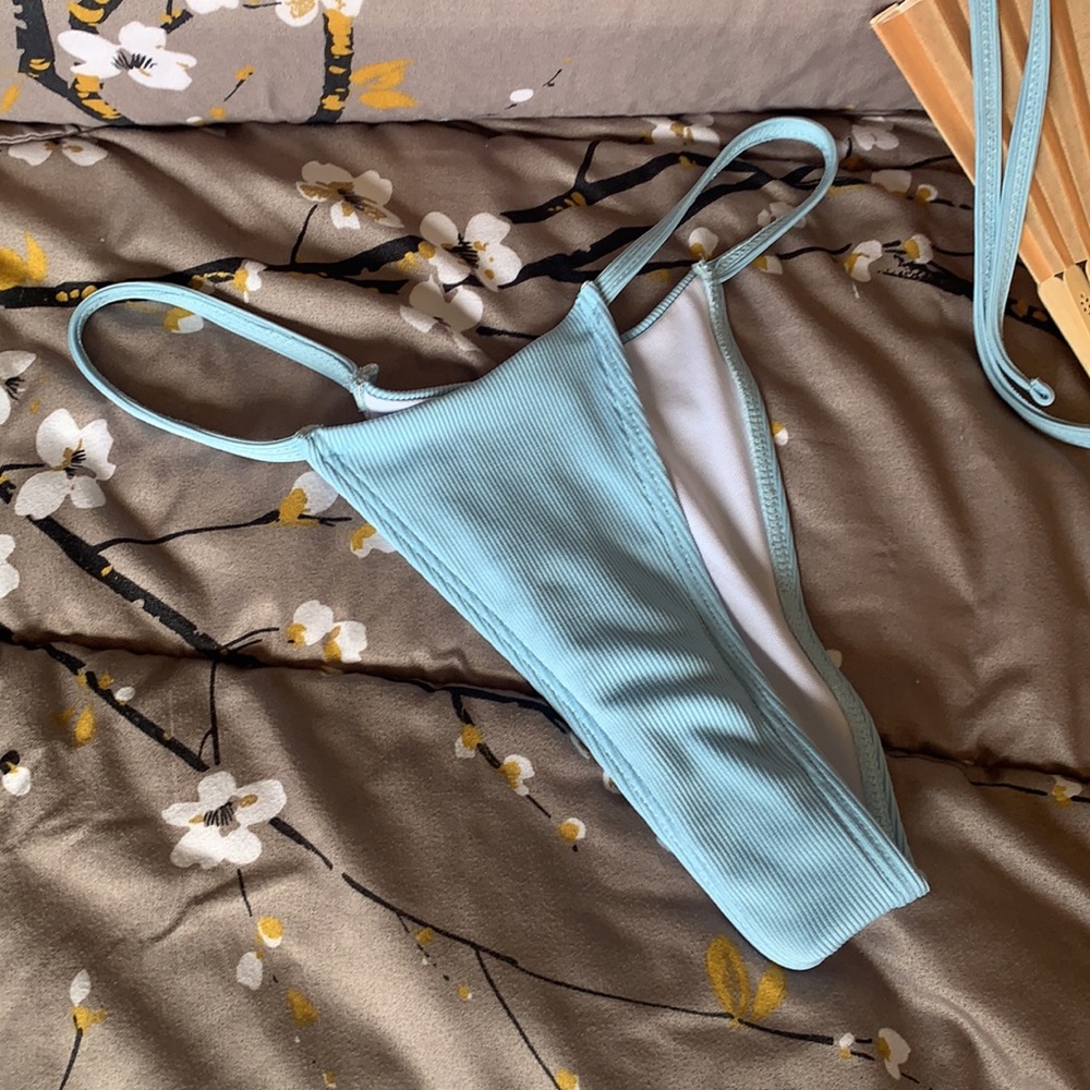 Ribbed tie front thing bikini suit - Picture 4 of 8